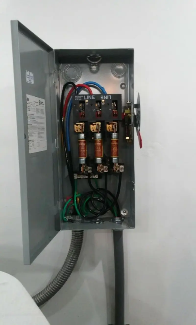 Three-phase disconnect switch installed for Electrical Wiring & Rewiring in Phoenix